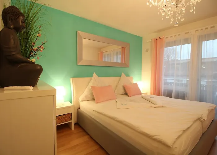 Апартаменти Pearl Royale *