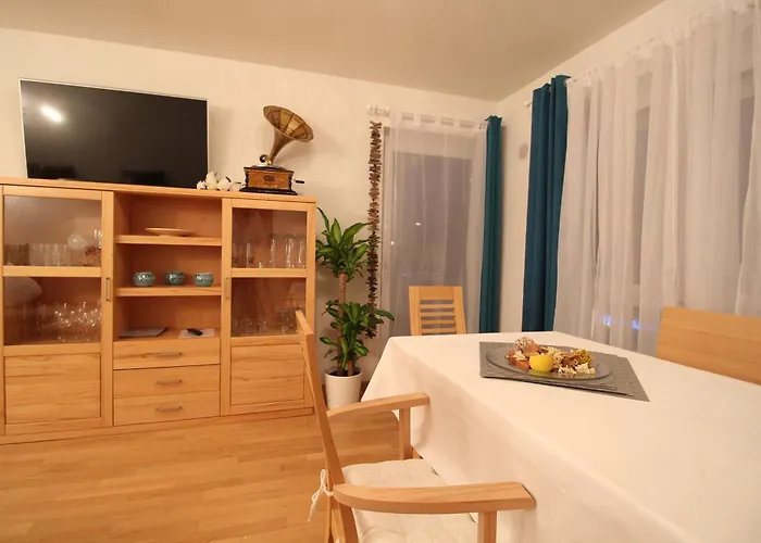 Апартаменти Pearl Royale